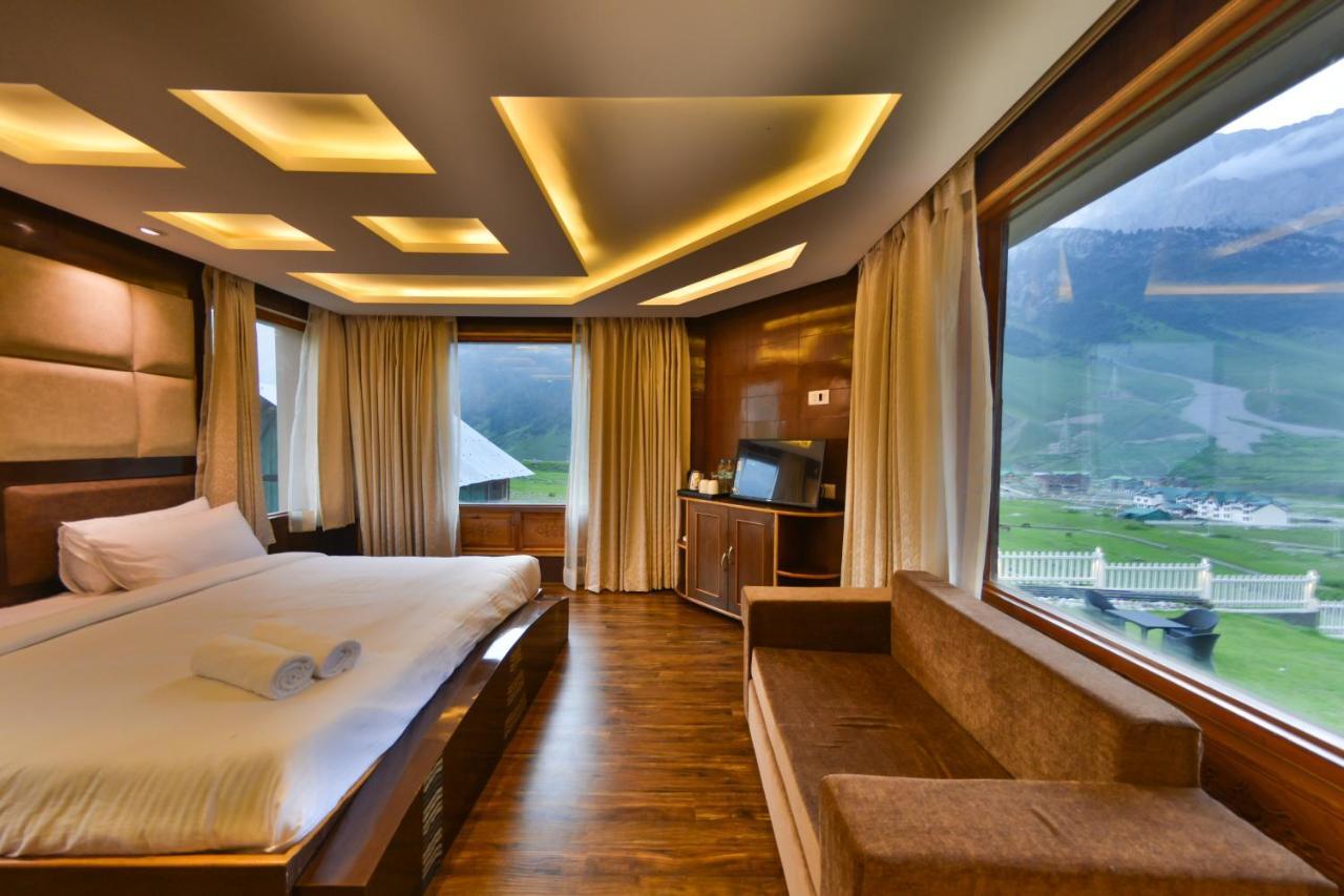 Hotel Village Walk Sonāmarg Kültér fotó