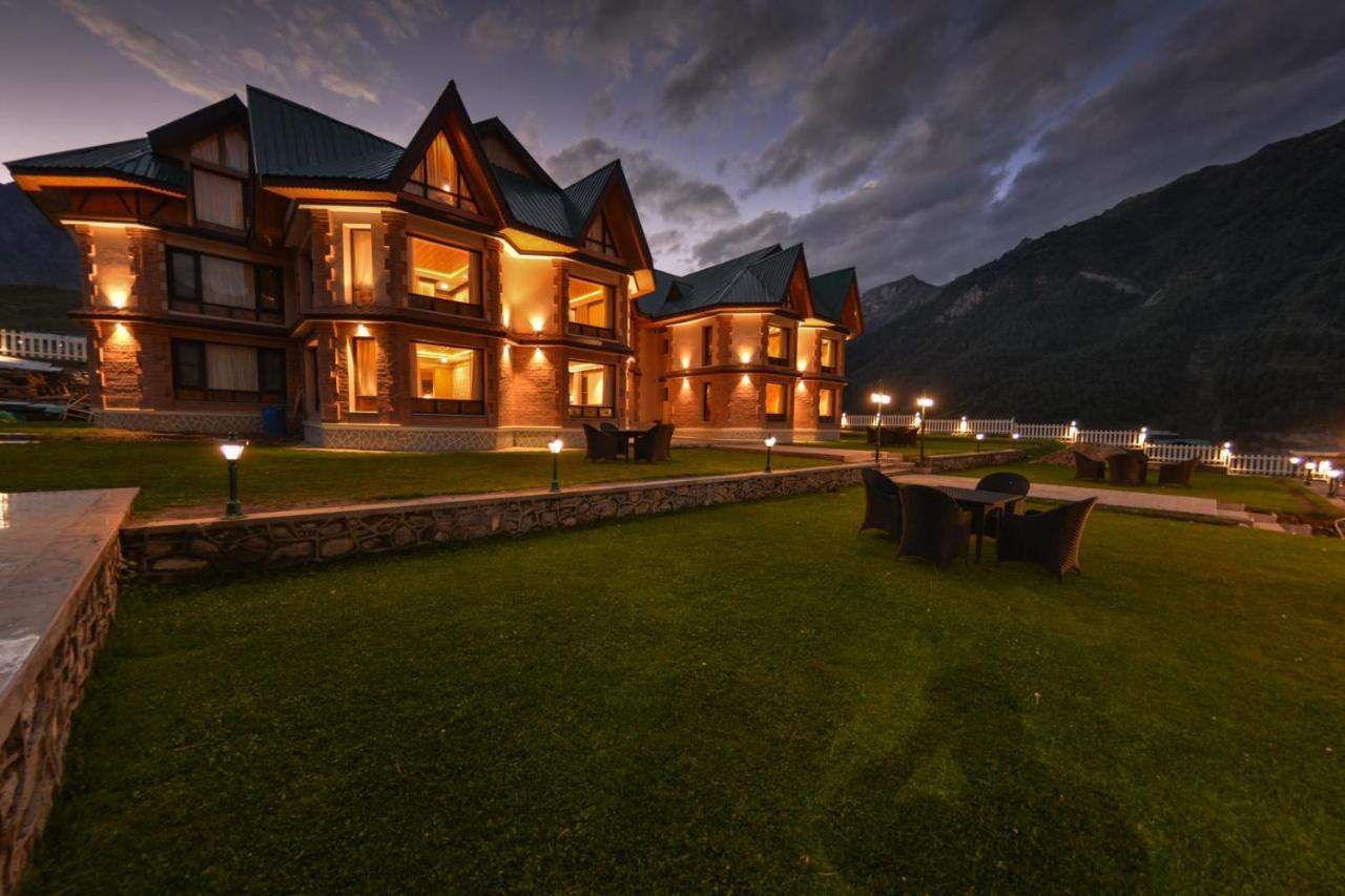 Hotel Village Walk Sonāmarg Kültér fotó
